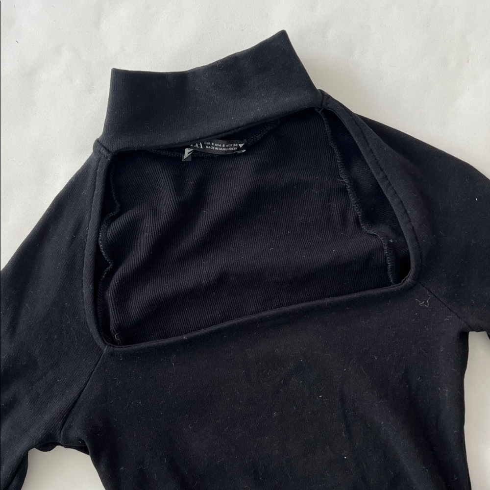 ZARA Black Longsleeve Square Neck Cuout Choker Knit Minimalist Top S - Picture 4 of 6